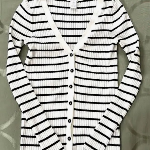 H&M Basics Black and White (XXL) Striped V-Neck Horizontal Casual Cardigan - Picture 10 of 10